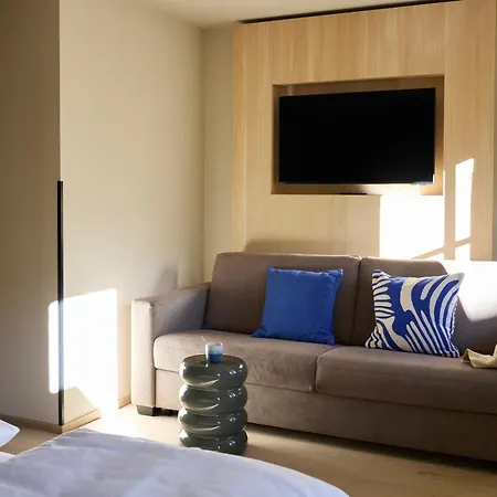 Und - Smart Alpine 酒店